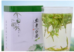 “溪龙仙子”领跑安吉白茶
