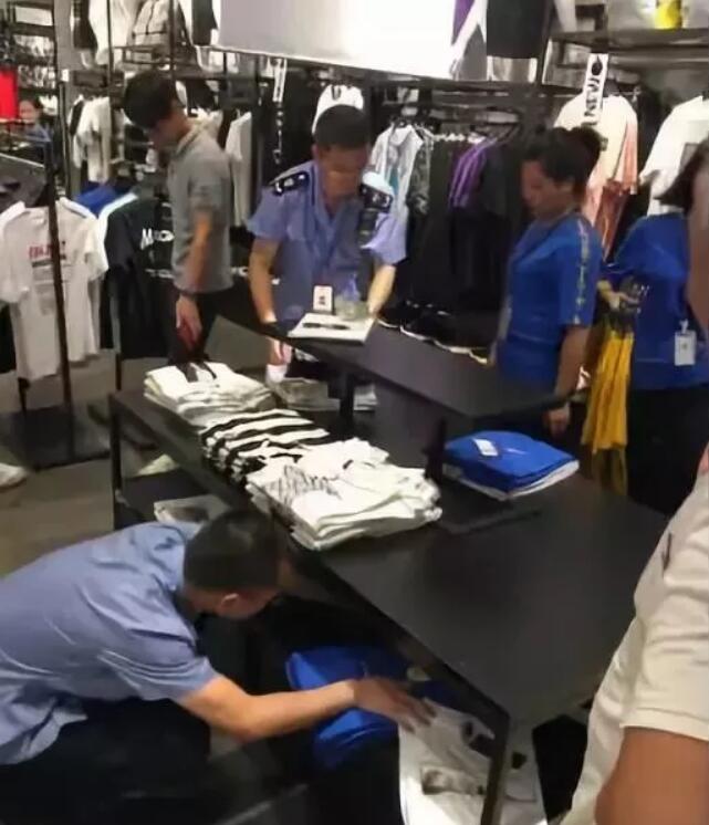 卡门公司陷入