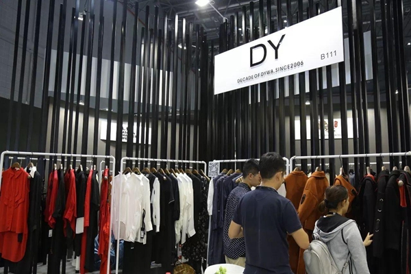 来一场最美的相遇 中国女装品牌正迎新发展