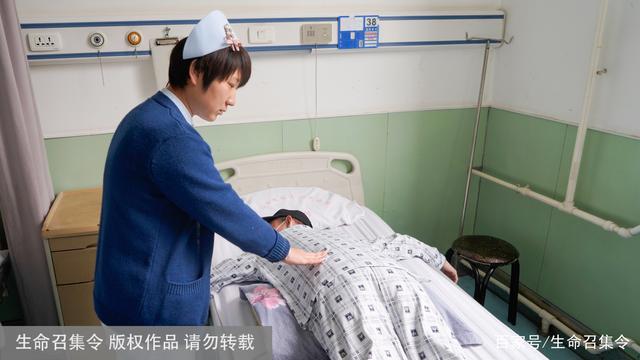 护士扎堆搞发明屡获专利 设计出瘫痪病人转移“神器”