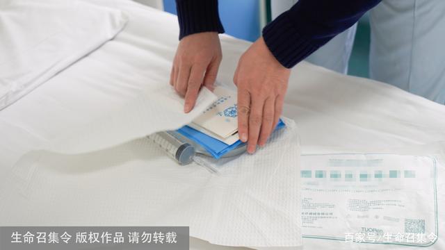 护士扎堆搞发明屡获专利 设计出瘫痪病人转移“神器”