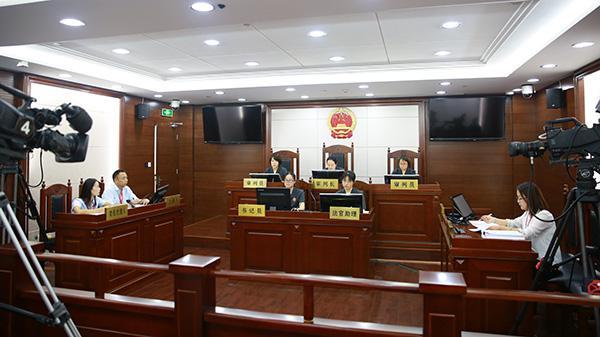 微店未经授权使用“饿了么”商标经营头盔冲锋衣,被判侵权赔15万元