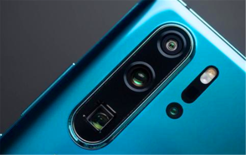 华为手机相机的徕卡标志为什么不用徕卡商标,只是写上LEICA?