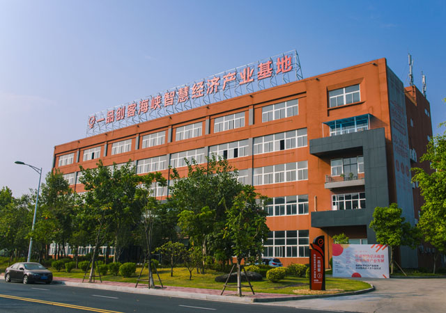 十多年发展荣誉满满 一品威客屡获认可