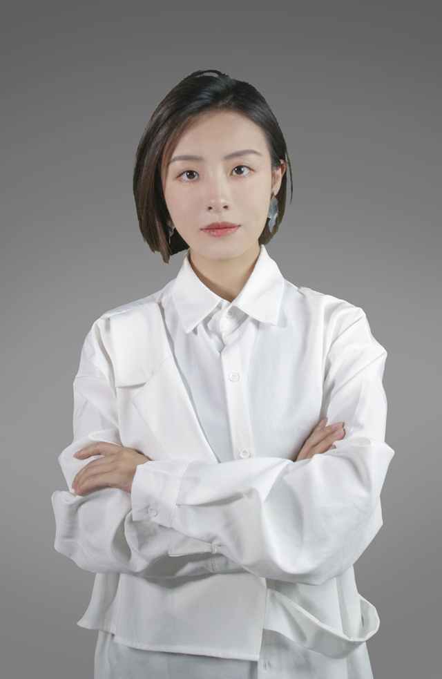 通过线上发展,他们的团队迅速扩张,接单能力越来越强