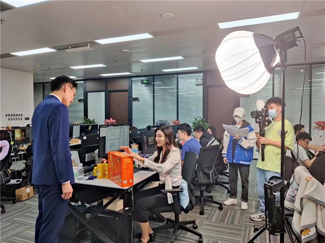 坚定信念,苦尽甘来,名企高管放弃高薪追寻创业梦