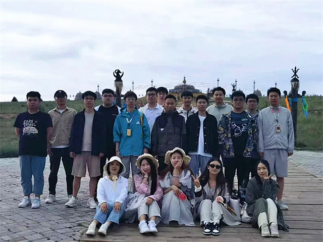 从代码少年到企业掌舵者,92年小伙的创业进阶之路