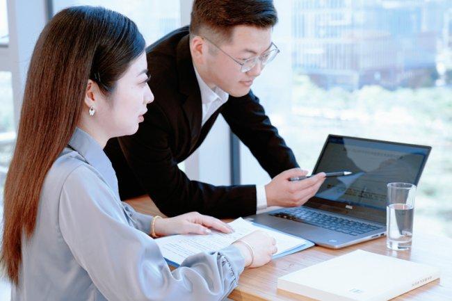 从付款到交付，一品威客平台如何保障每一笔交易？